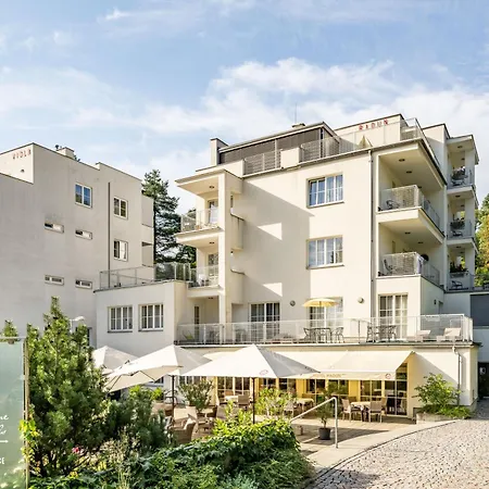Radun Hotel 4*